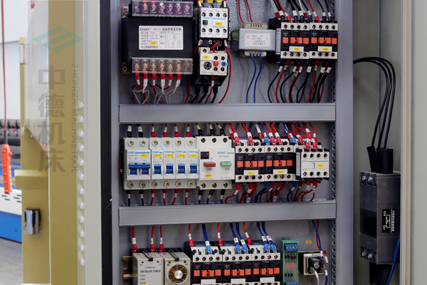 ZDG-832国产优良电气元件,抗搅扰寿命长.jpg ZDG-832国产优良电气元件,抗搅扰寿命长.jpg
