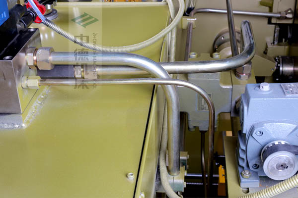 ZDP-10032全金属管套毗连,低温不收缩,可持久保障精度.jpg ZDP-10032全金属管套毗连,低温不收缩,可持久保障精度.jpg